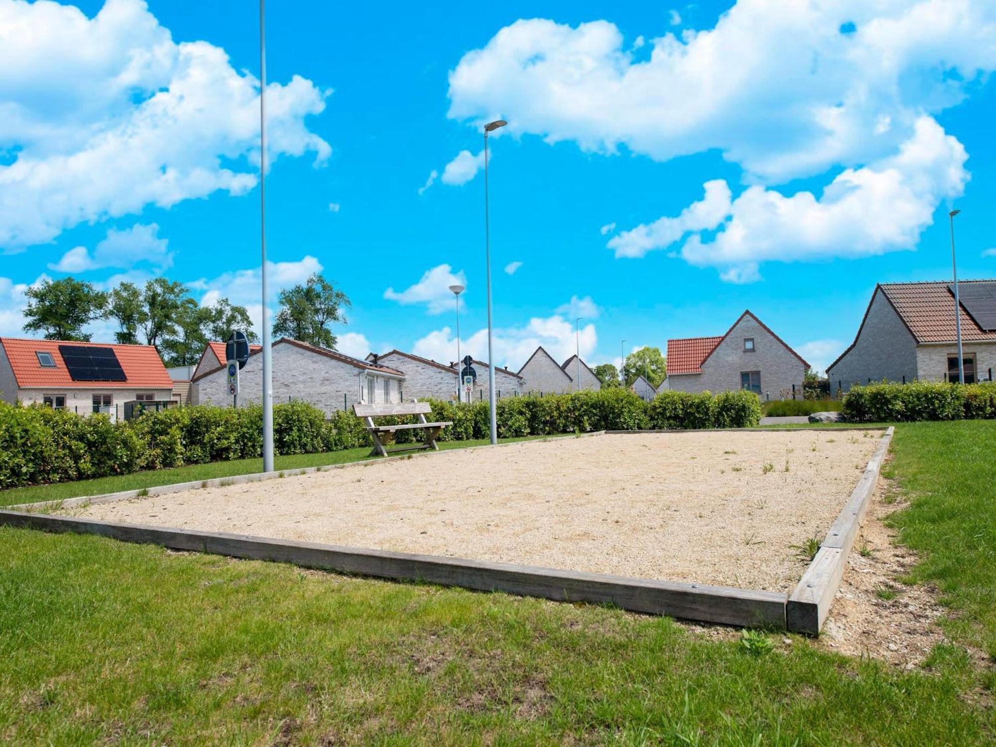 Charming Holiday Home In A Quiet Location Koksijde Exterior photo